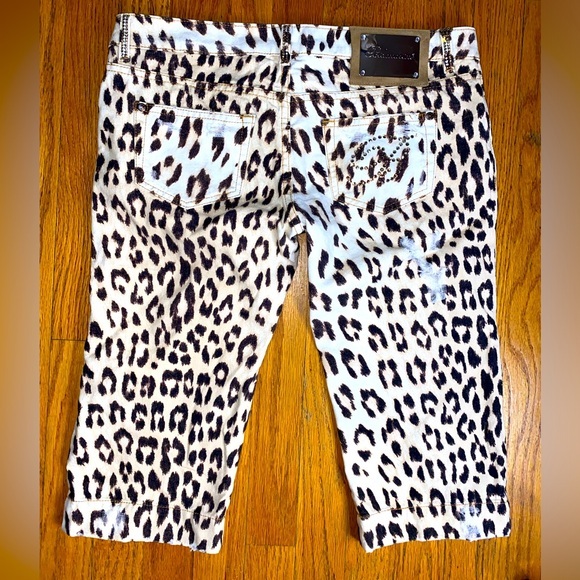 Blumarine Leopard Print Bermuda Shorts, Runway Fashion, Made in Italy Size 4 - Picture 1 of 12
